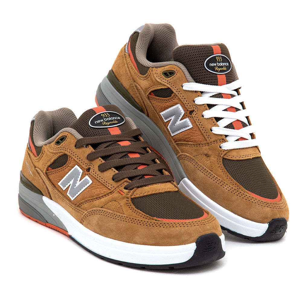 NM933 Andrew Reynolds (Brown / Grey)
