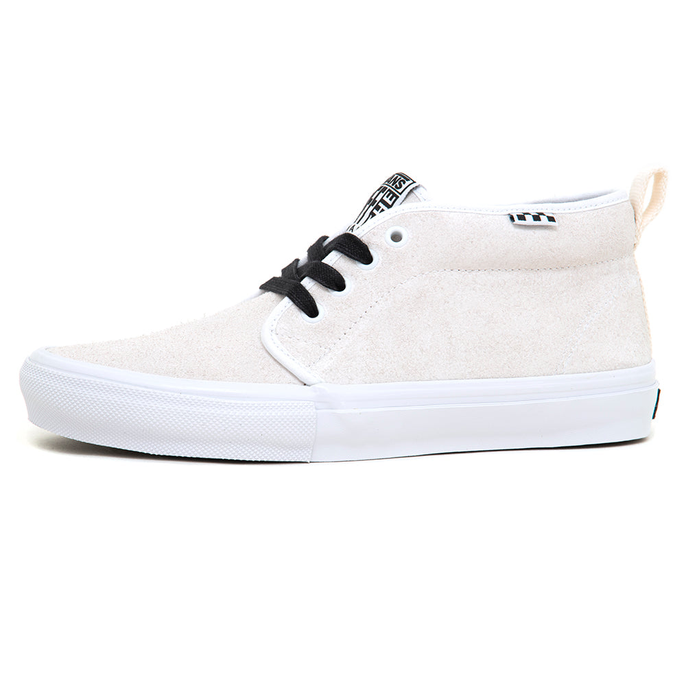 Skate Chukka VCU (Essential White) VBU