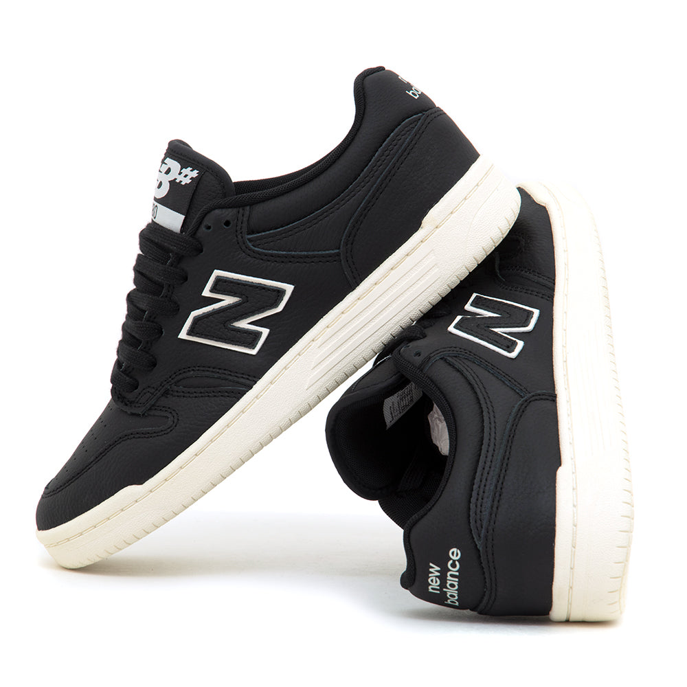 NM480 (Black / White)