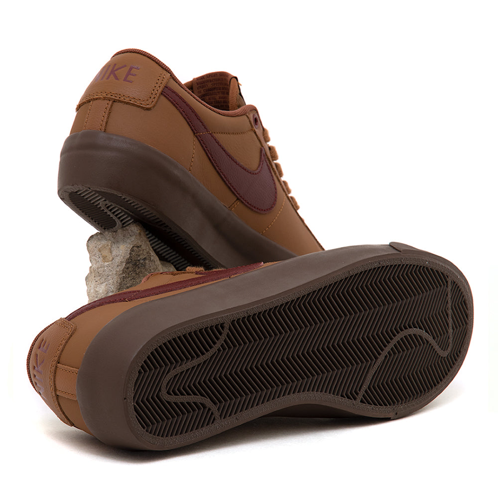 Blazer Low Pro GT (Lt. British Tan / Team Red) (S)