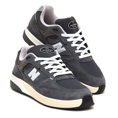 NM933 Andrew Reynolds (Grey / White)